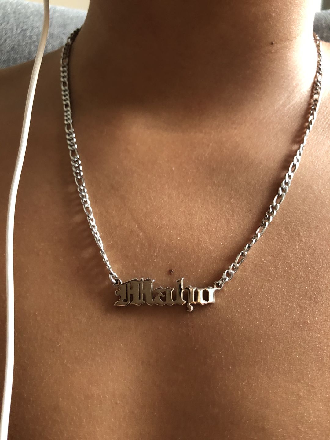 Customer photo review of Collier Personnalisable Gothique