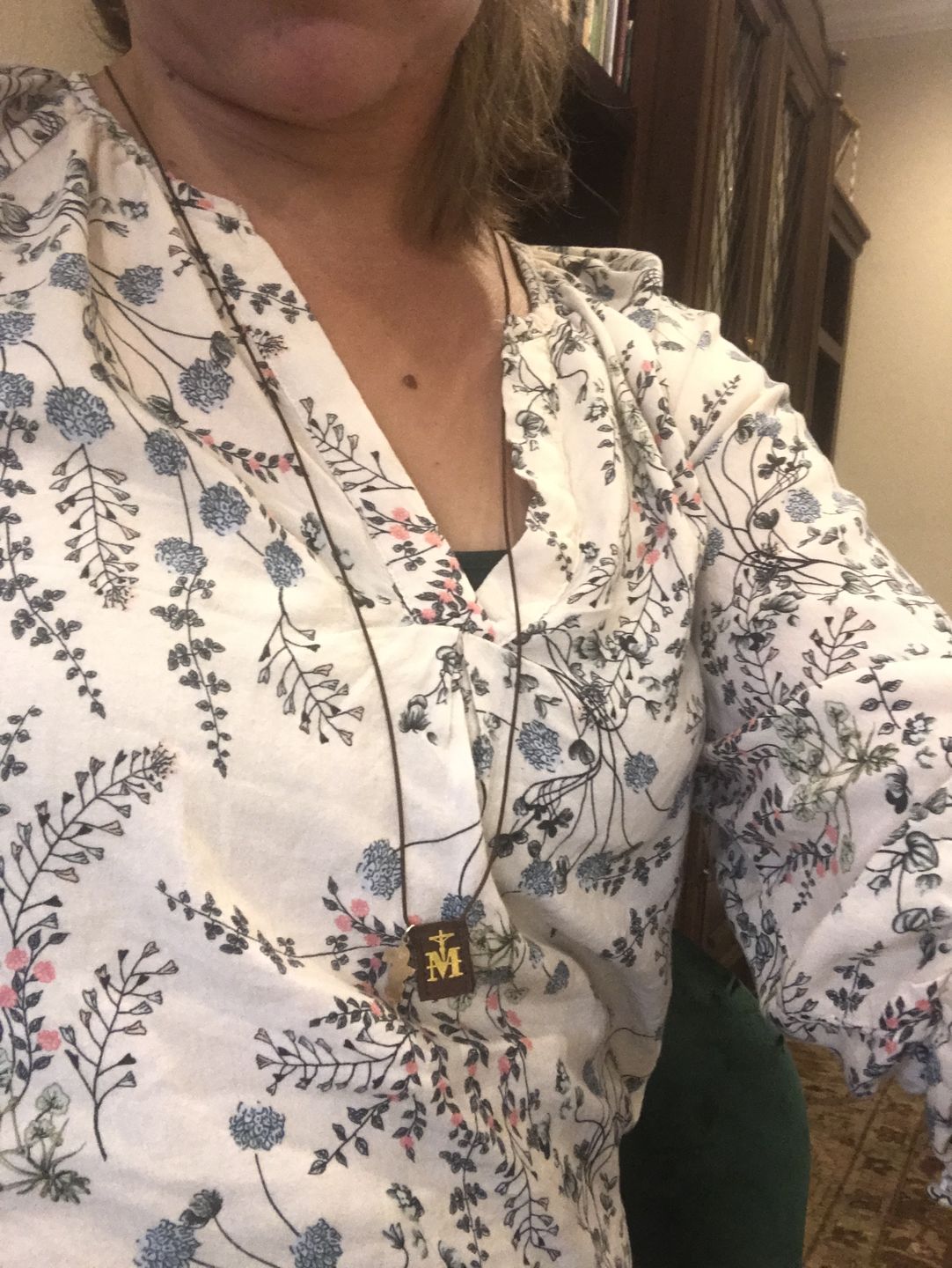 Customer photo review of Premium Brown Scapular, Brown & Gold (Mini)