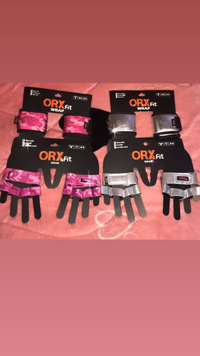 Customer photo review of Guantes Pesas GRAB Mujer