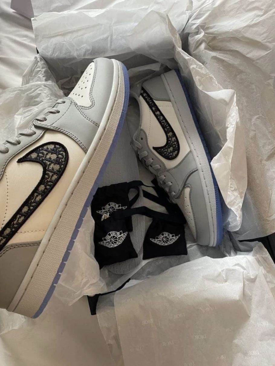 Customer photo review of Nike Air Jordan 1 Low Dior