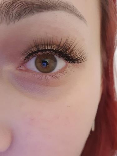 Customer photo review of BEAUTY LASH