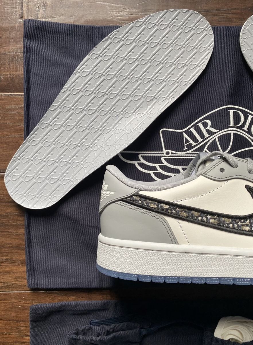 Customer photo review of Nike Air Jordan 1 Low Dior