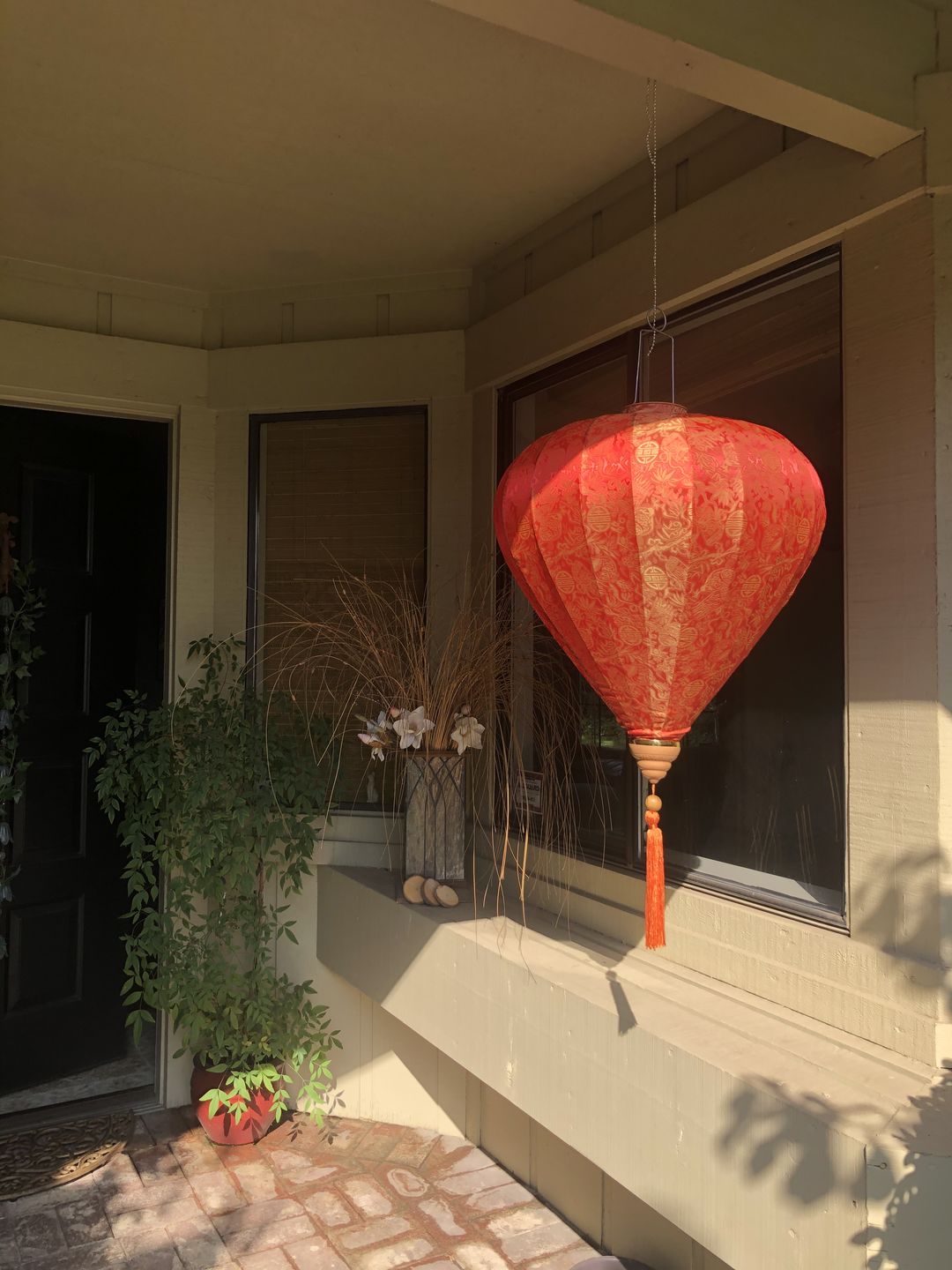 Customer photo review of Large Red / Orange Vietnamese Silk Lantern, Garlic Umbrella Shaped