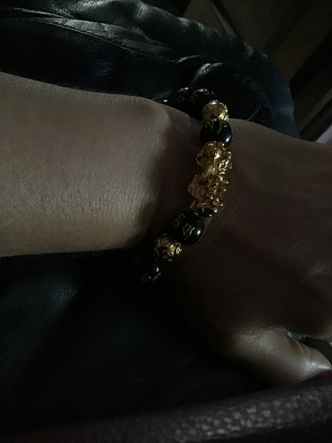 Customer photo review of Feng Shui Wealth Beads Bracelet