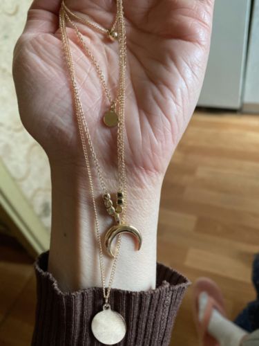 Customer photo review of Collier Moon