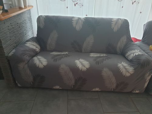 Customer photo review of Exotic Grey - Housses Extensibles de Fauteuil et Canapé - La Maison des Housses