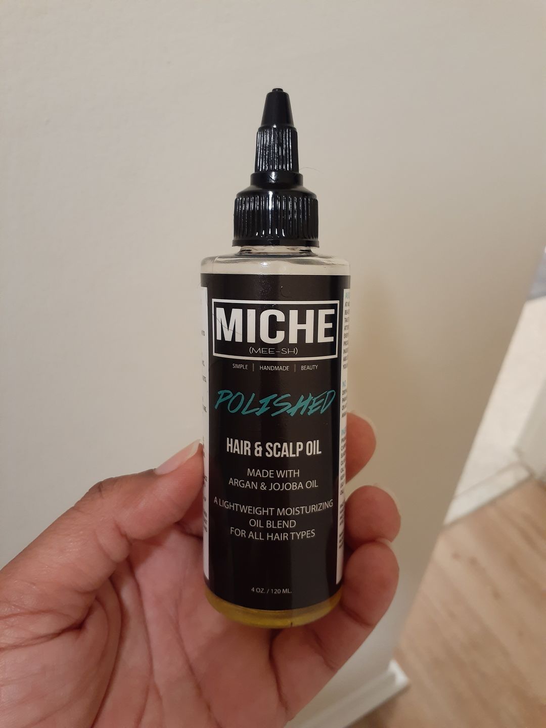 Customer photo review of POLISHED Hair & Scalp Oil