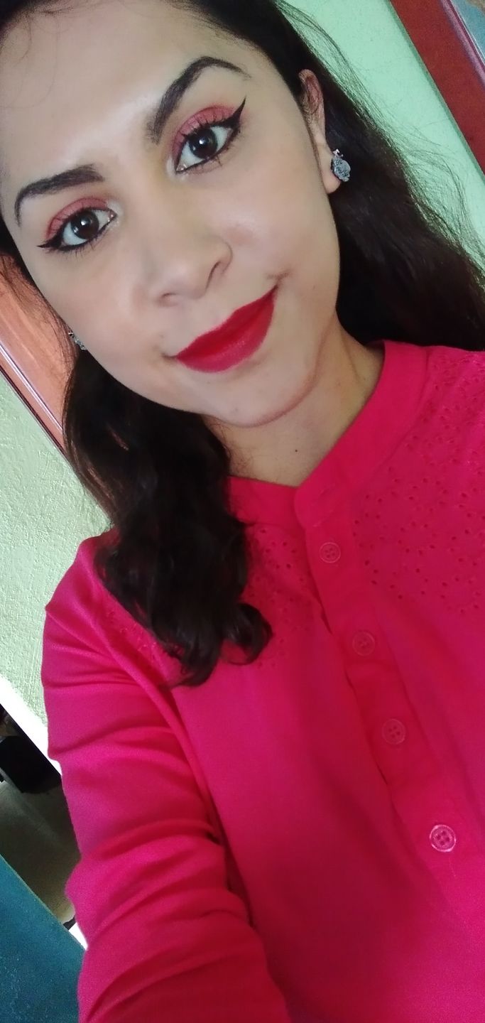 Customer photo review of Maquillaje Líquido 01