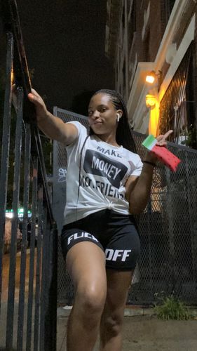 Customer photo review of Casual Letter Printing T-shirt Set