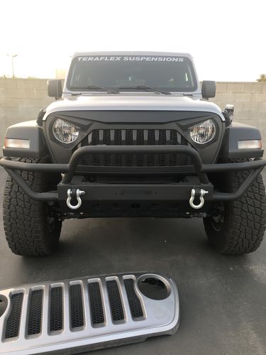 Customer photo review of Vader Grille w/ Mesh - Matte Black (18-20 Jeep Wrangler JL & Gladiator JT)