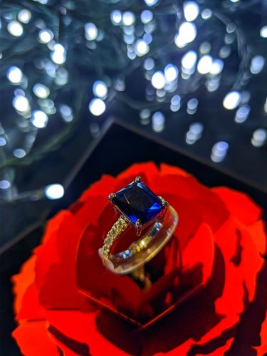 Customer photo review of 4ct Guell Engagement Ring