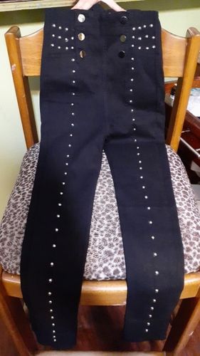 Customer photo review of "DOTTED LINES" SKINNY PANTS