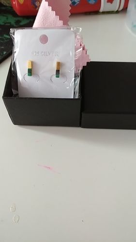 Customer photo review of Kleiner Malachit-Ohrring