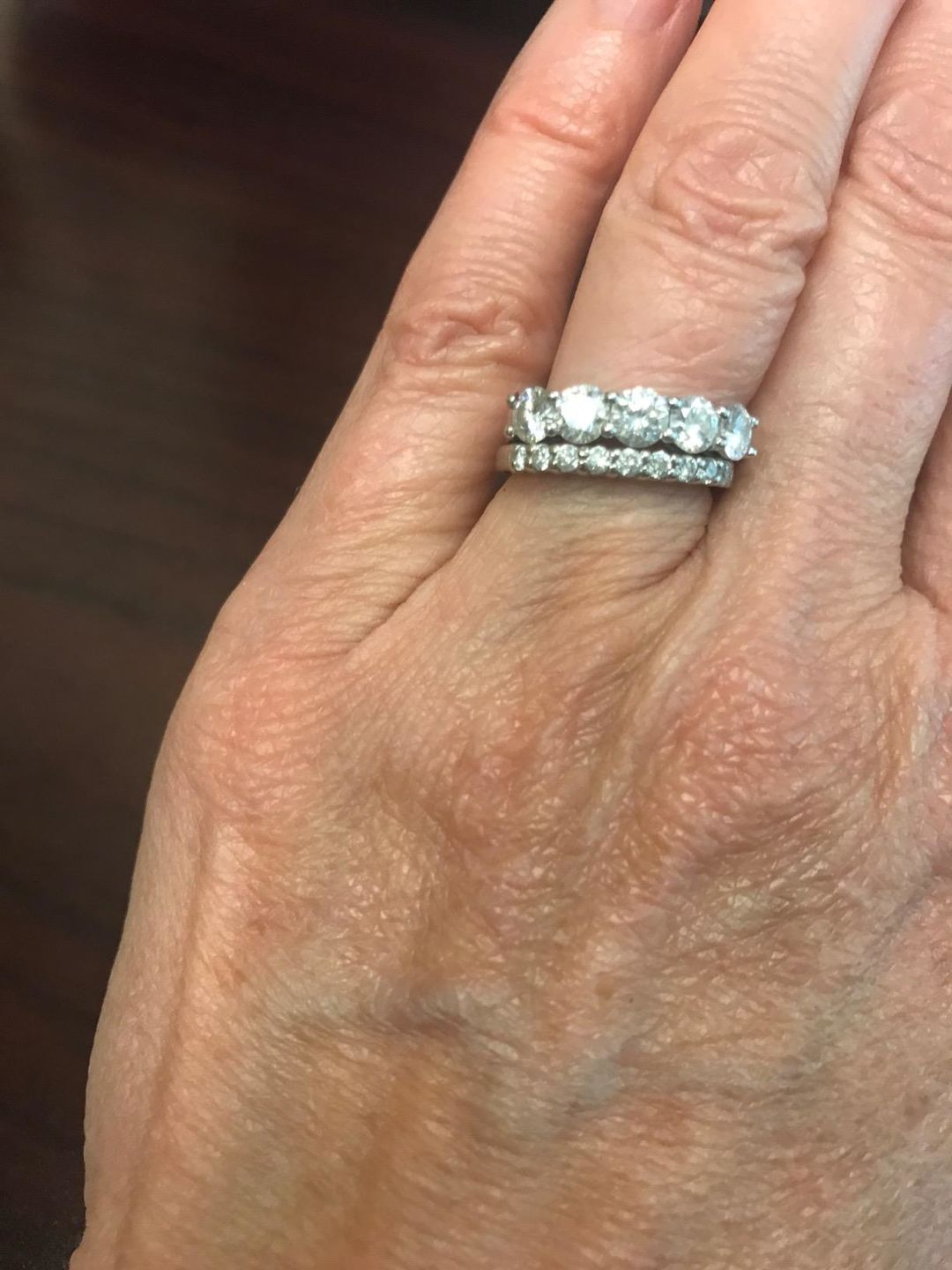 Customer photo review of Doveggs five stone moissanite wedding band/moissanite ring/lab diamond band