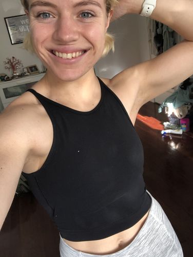 Customer photo review of Juliet Crop Tank