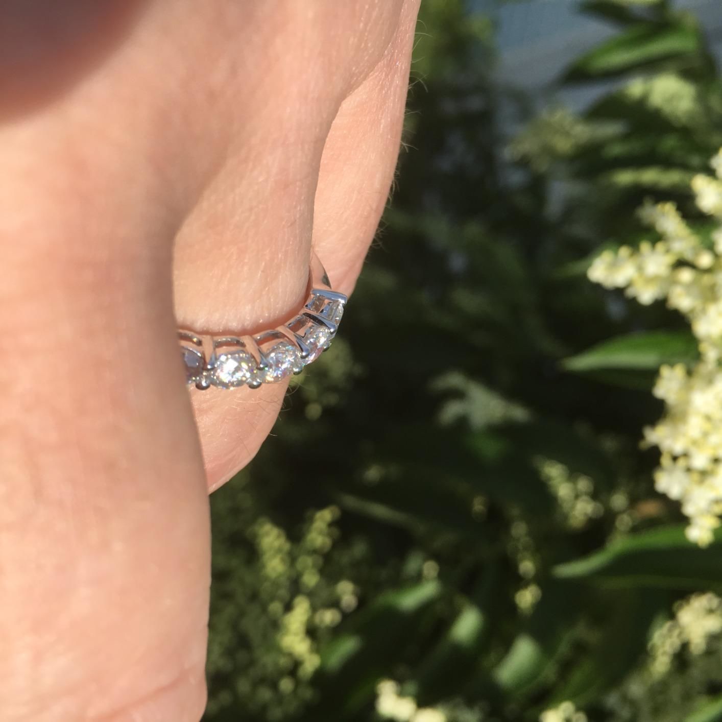 Customer photo review of Doveggs five stone moissanite wedding band/moissanite ring/lab diamond band