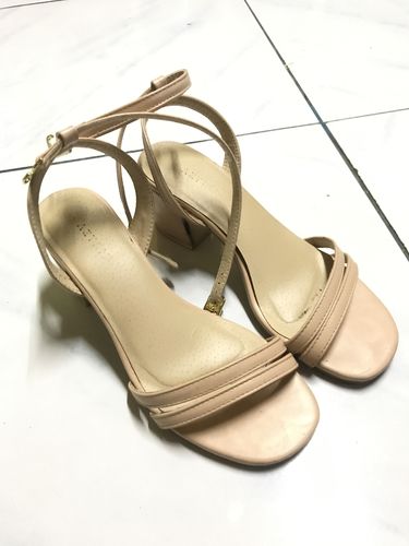 Customer photo review of Pia Old Rose
