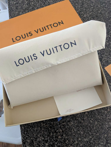 Customer photo review of LOUIS VUITTON - POCHETTE FÉLICIE