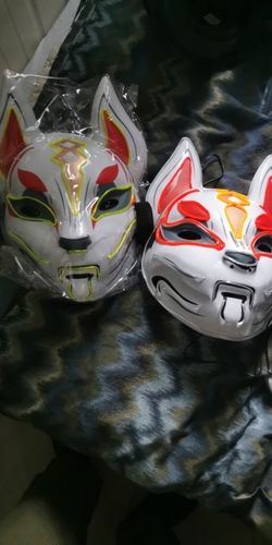 Customer photo review of Japanese Fox neon LED Mask