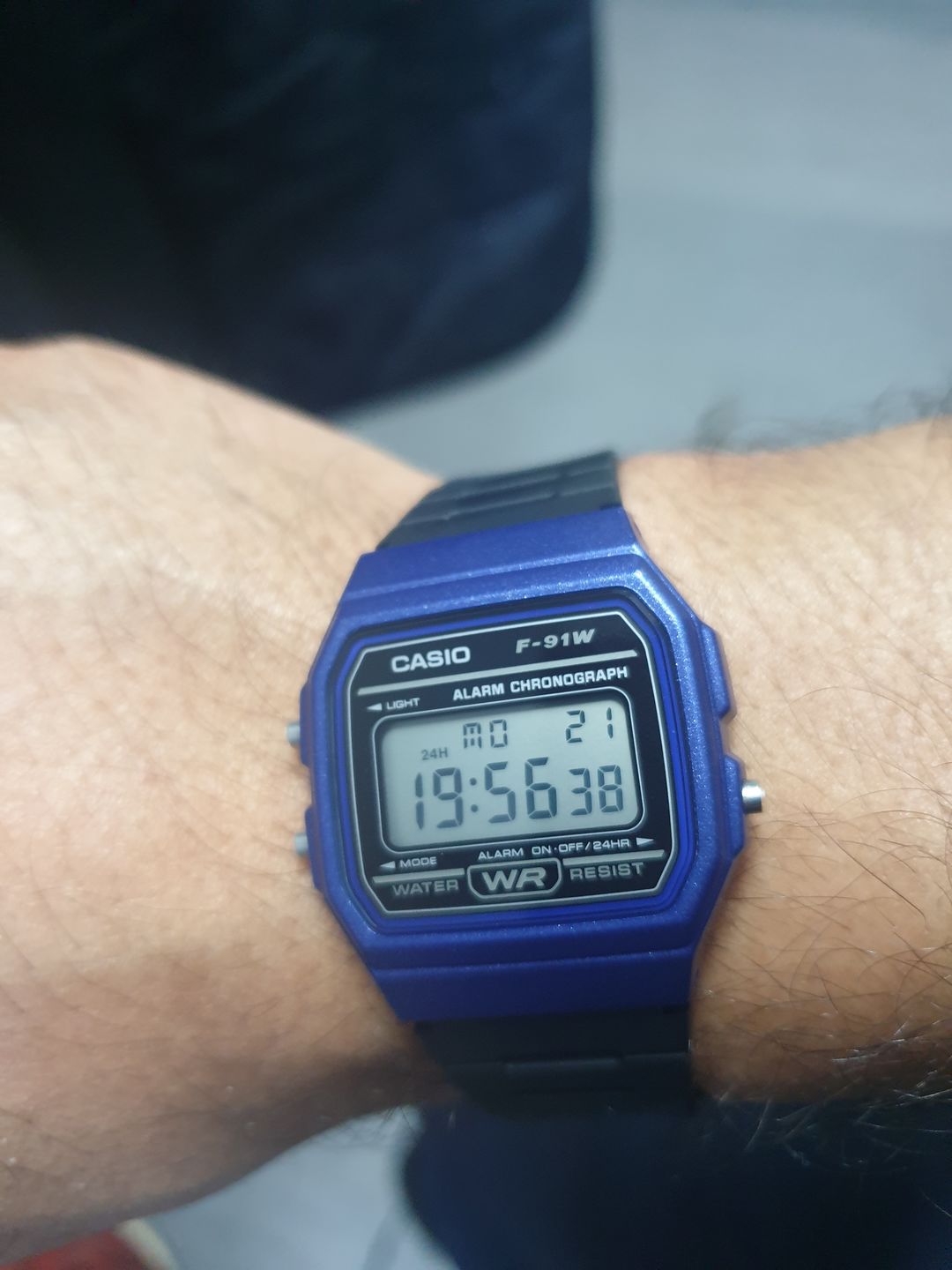 Customer photo review of Reloj Casio Vintage F-91WM-2ADF Azul/Negro