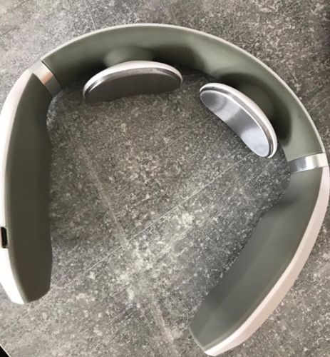 Customer photo review of NACKO - Das elektrische Infrarot Nackenmassage Gerät