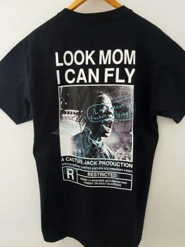 Customer photo review of Astroworld "Look Mom I Can Fly" Tee