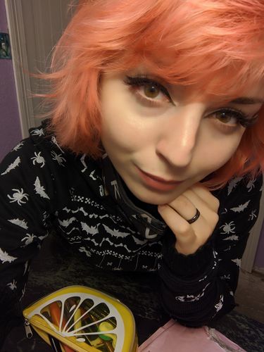 Customer photo review of G.O.A.T Kristin - green