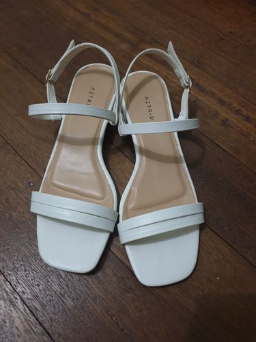 Customer photo review of Kelly White