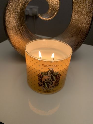 Customer photo review of Harry Potter Hufflepuff Pride Candle - 925 Sterling Silver Hufflepuff Necklace Collection