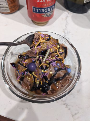 Customer photo review of ROYALTY