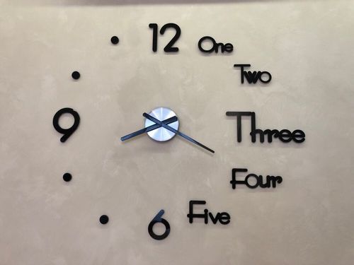 Customer photo review of Horloge Murale Moderne Design
