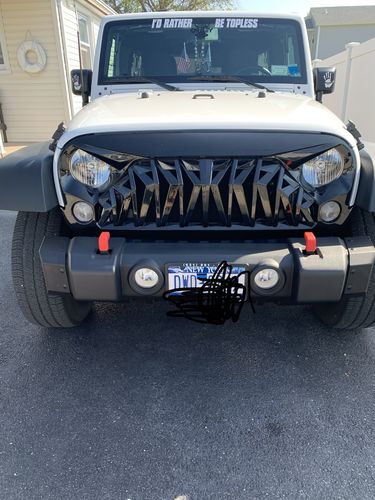 Customer photo review of Shark Grille - Glossy Black (07-18 Wrangler JK/ JKU)
