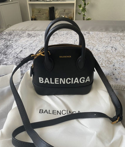 Customer photo review of BALANCIAGA - SAC TOP HANDLE VILLE PETIT MODÈLE