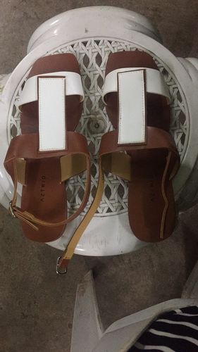 Customer photo review of Lara White