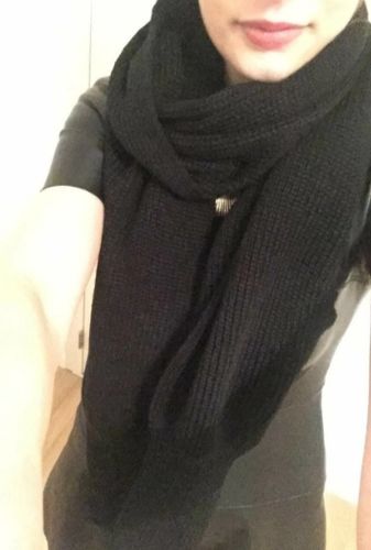 Customer photo review of L’Écharpe multi-look (10 en 1)