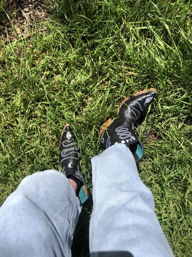 Customer photo review of No.2101 JUNCTION eastern boot pskaufman... x Me _ black leather womens