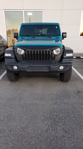 Customer photo review of Vader Grille w/ Mesh - Matte Black (18-20 Jeep Wrangler JL & Gladiator JT)