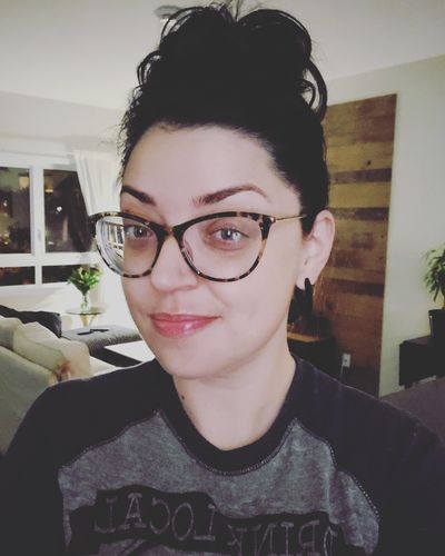 Customer photo review of Top Knot Ponytail Holder