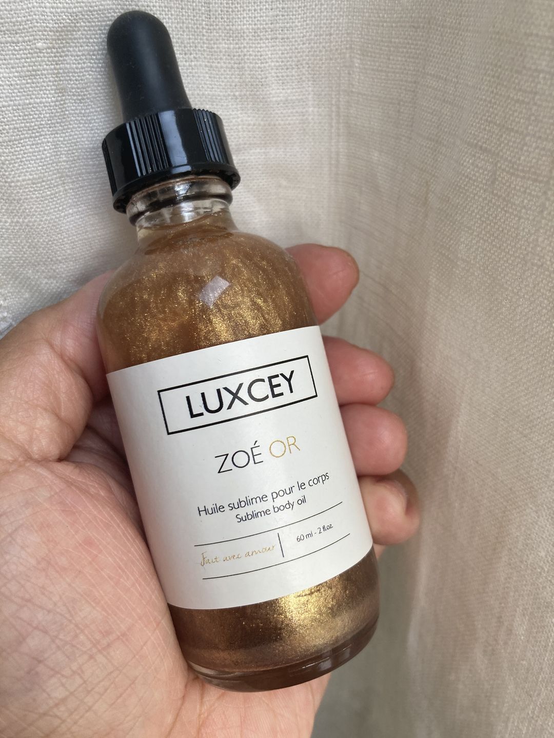 Customer photo review of Zoé Or - Illuminating body oil
