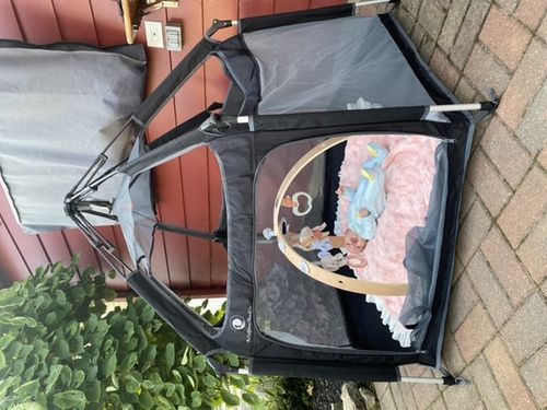 Customer photo review of Pop N' Go® Playpen