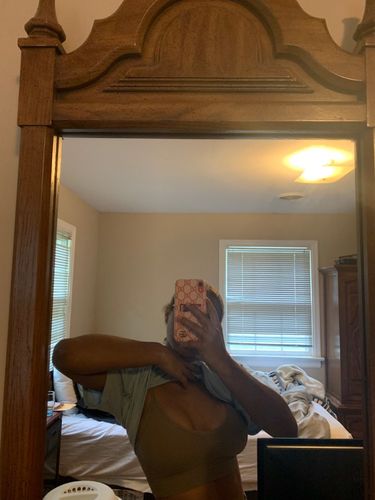 Customer photo review of Ultimate Versatile Seamless Bra/Bralette