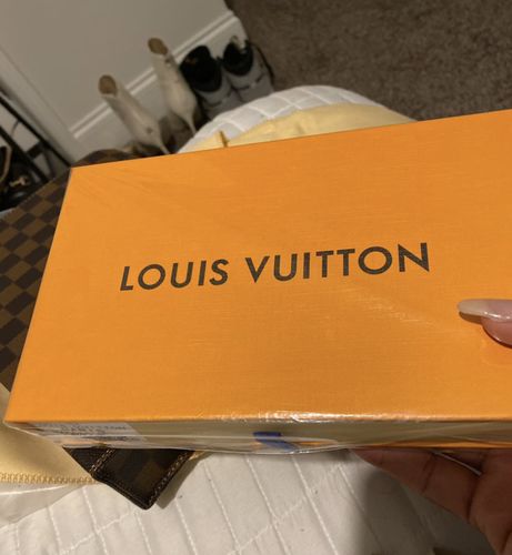 Customer photo review of LOUIS VUITTON - POCHE TOILETTE 26