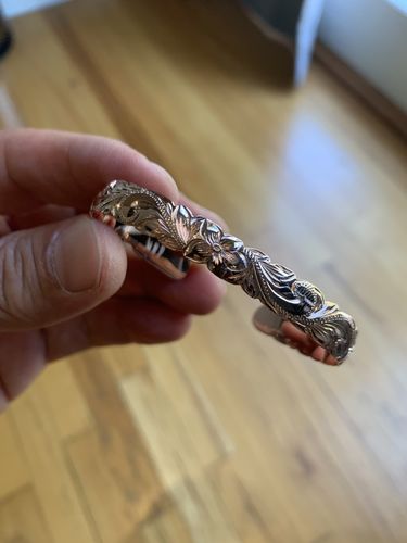 Customer photo review of 14K Gold Plumeria Scroll Cut Out Edge Cuff Bangle(Thickness 1.25mm)