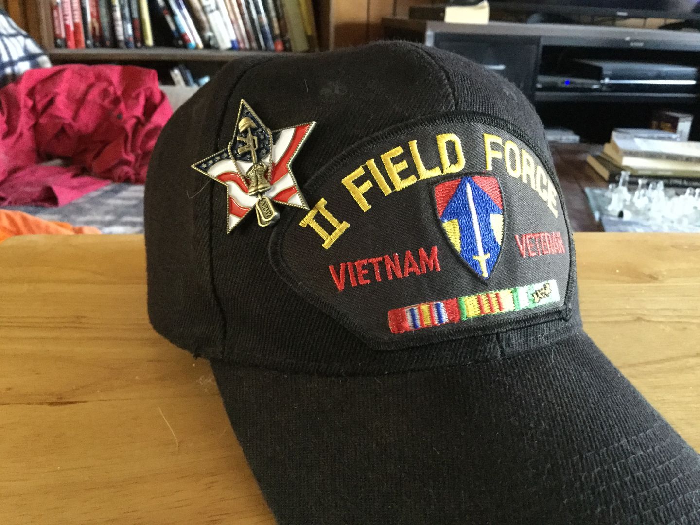 Customer photo review of US Army Veteran Pin