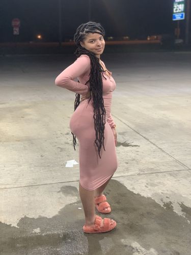 Customer photo review of Sitting Pretty Midi Dress (Mauve)