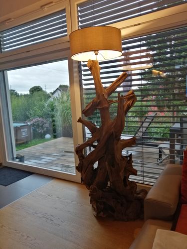 Customer photo review of Standlampe Teak Wurzelholz  RIAZ  | inkl. Lampenschirm