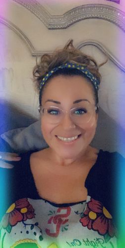 Customer photo review of JuvaBun Messy Bun