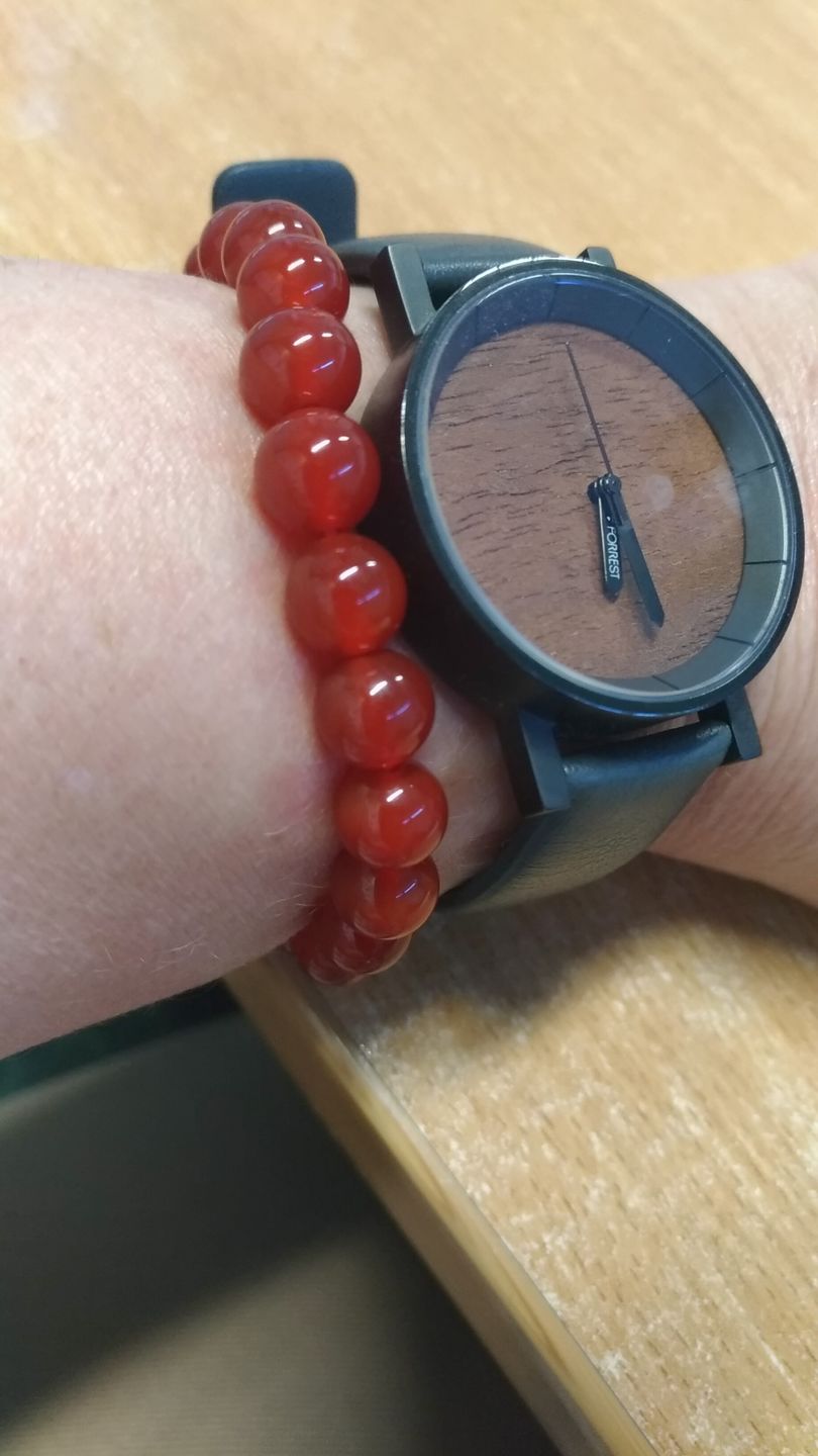 Customer photo review of Bracelet Tibétain | Cornalines Rouges | 10mm