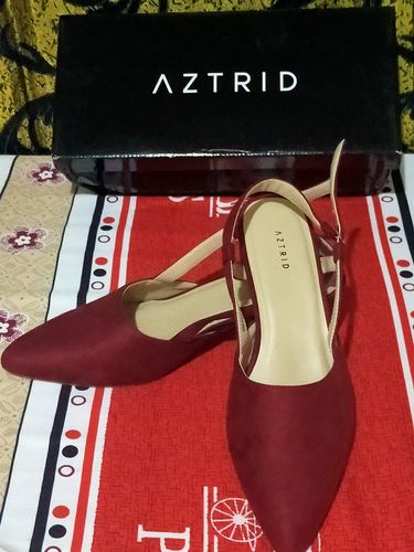 Customer photo review of Dessa Red Suede