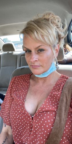 Customer photo review of JuvaBun Claw Clip Ponytail Extension 7''